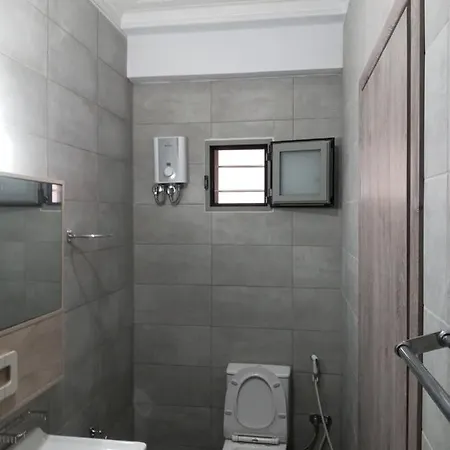 Hrysanthl Apartment *