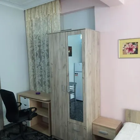 Hrysanthl Apartment *