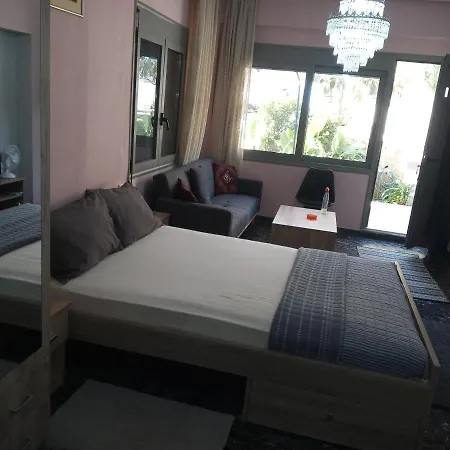 Apartment Hrysanthl *
