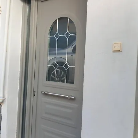 Hrysanthl Apartment *